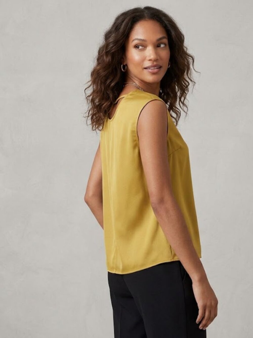Halogen Elegant Mustard Sleeveless Top XS